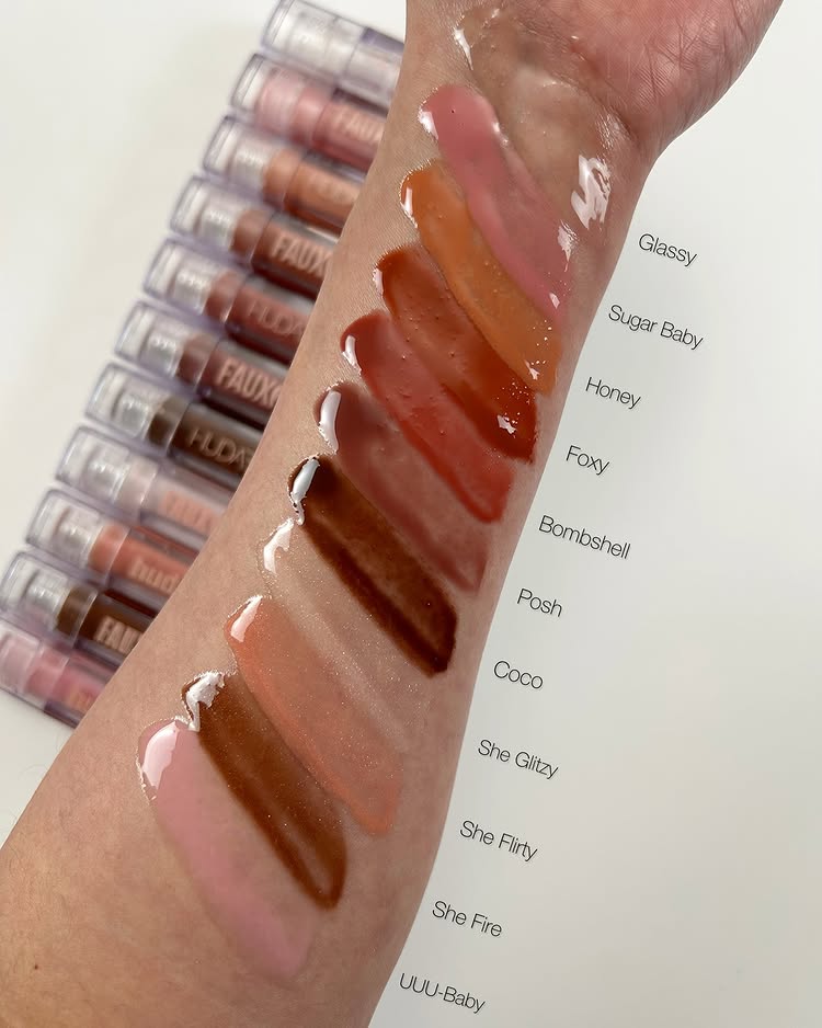 Hot Rare Lip Gloss Multicolor  - Huda Beauty Makeup Bag ulasan dan harga